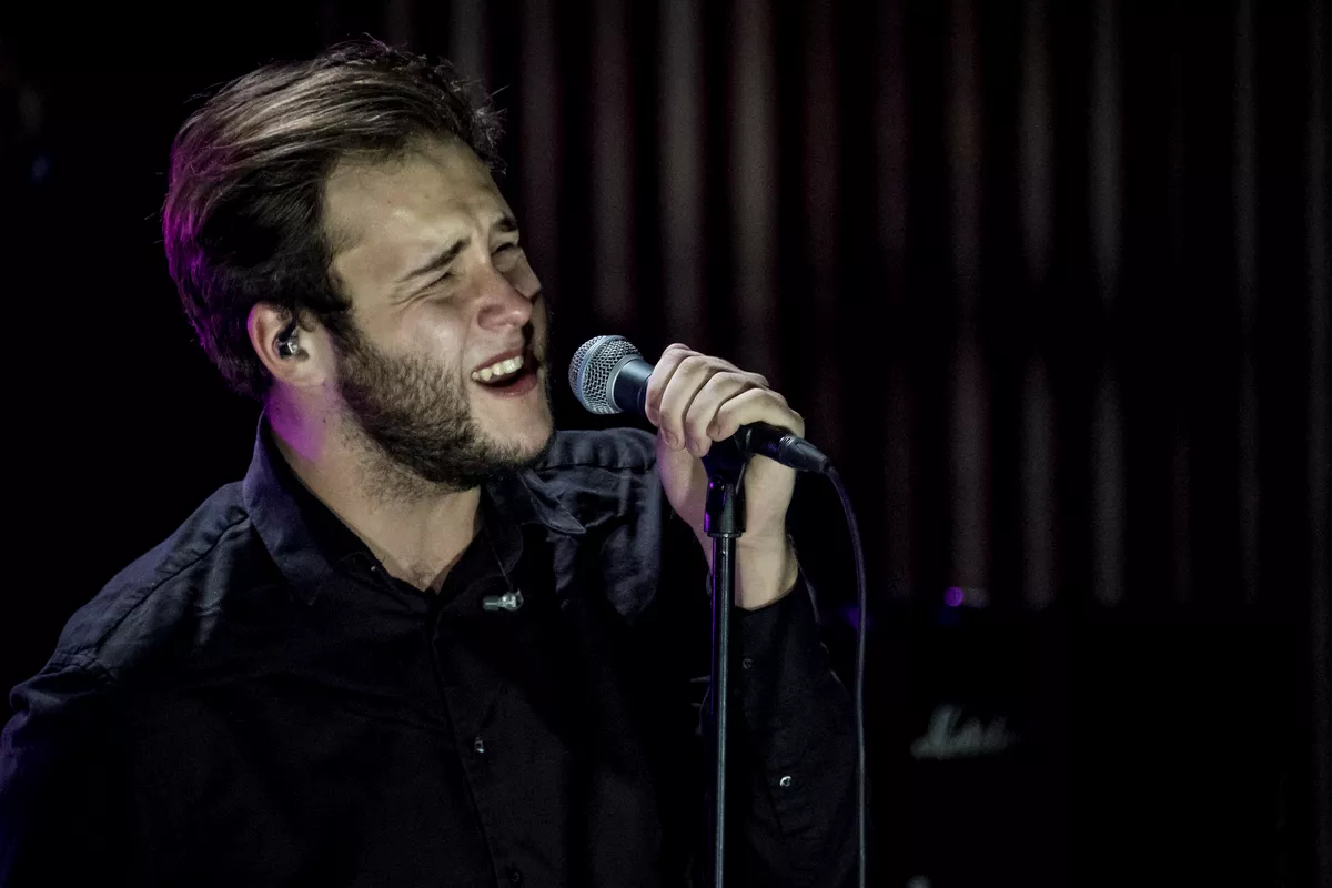 Mudret fabuleren som overskudsagtig coolness og cabaret