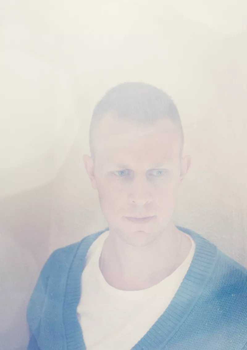 Familjen hylder menneskeligheden