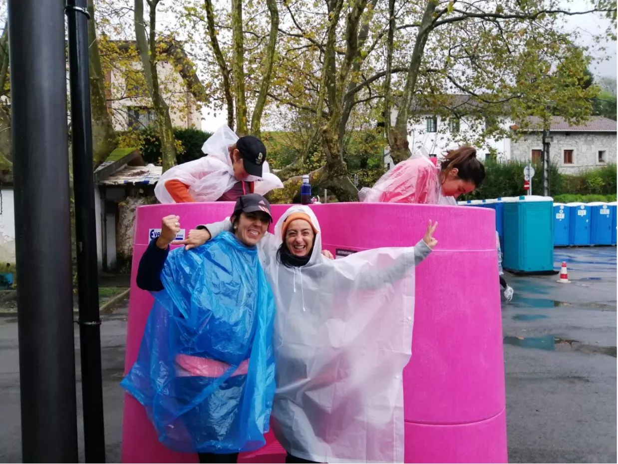 Nyt urinal til kvinder skal skabe mere ligestilling på festivaler og til udendørskoncerter