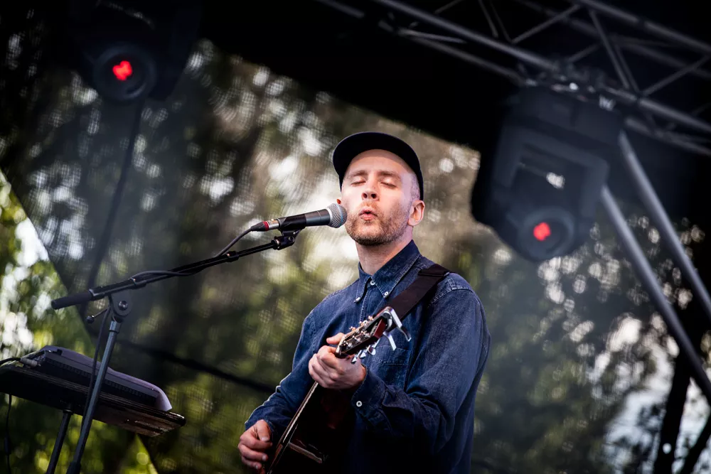 Jens Lekman visar upp sig