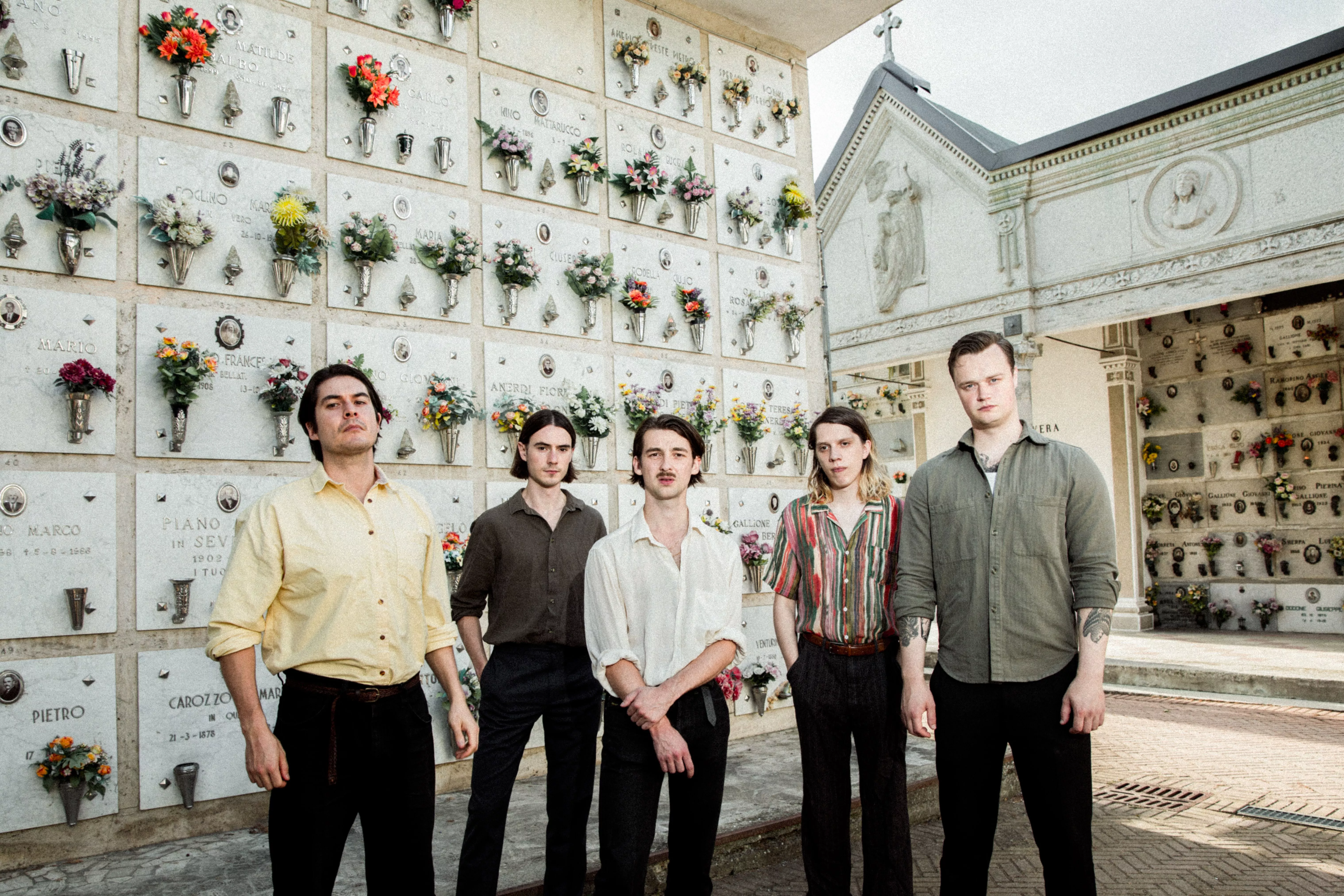 ANMELDELSE: En kalkulert fist i været