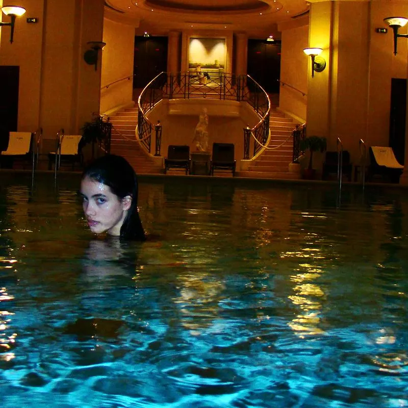 Descender - Andrew Wyatt