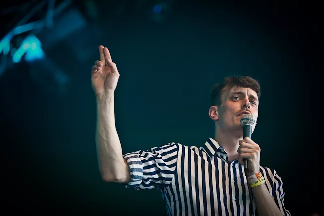 Efterklang dokumenterer tour med akkord-dagbog