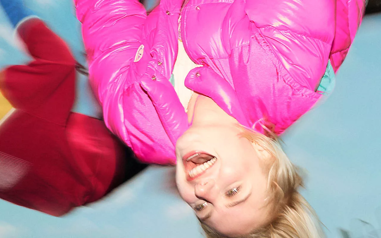 Låpsley släpper idag sitt tredje album.