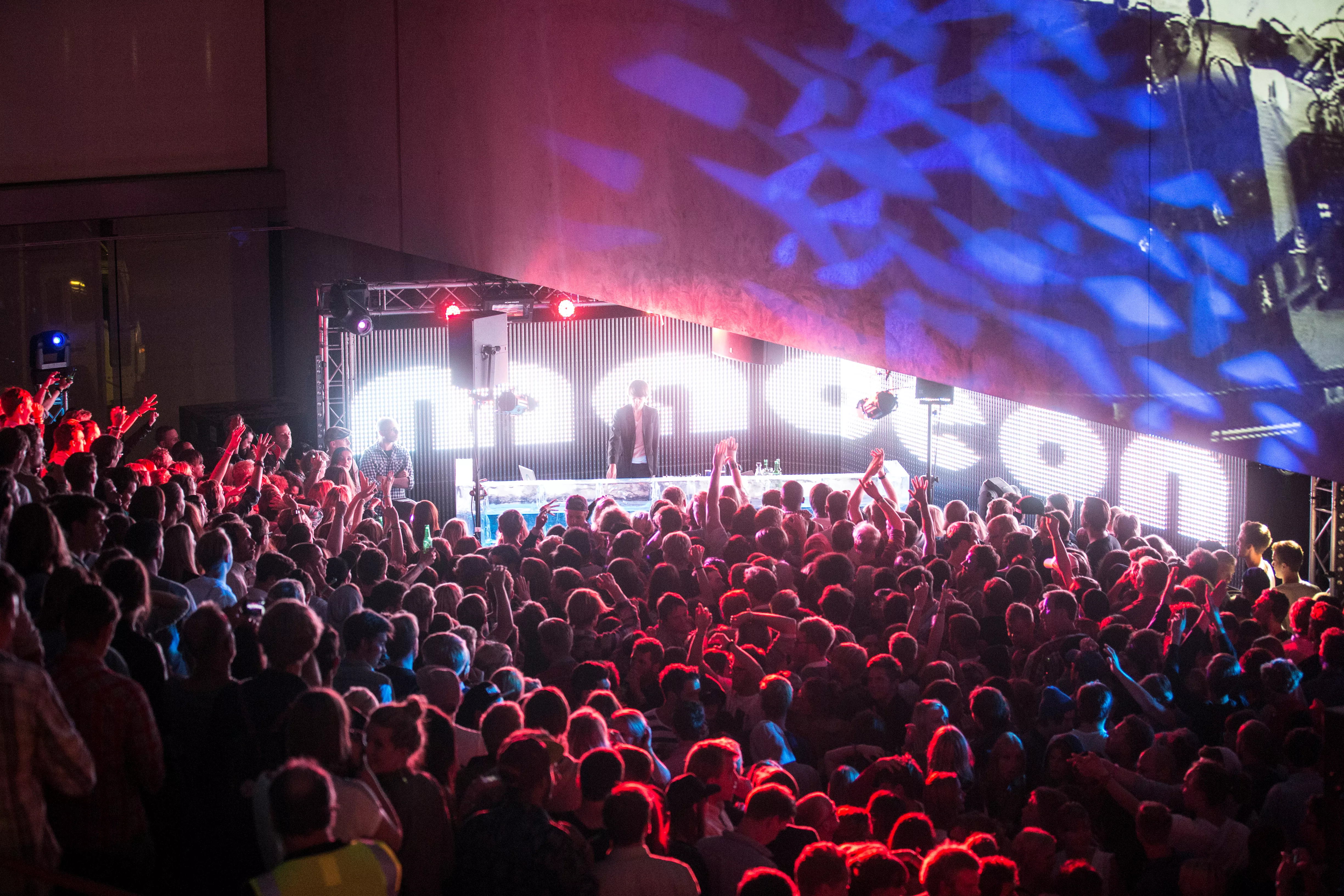 Madeon: Världskulturmuséet, Way Out West