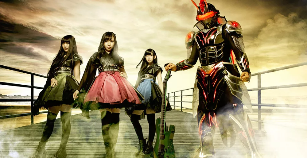 Framtiden är här – band visar upp cyborggitarrist