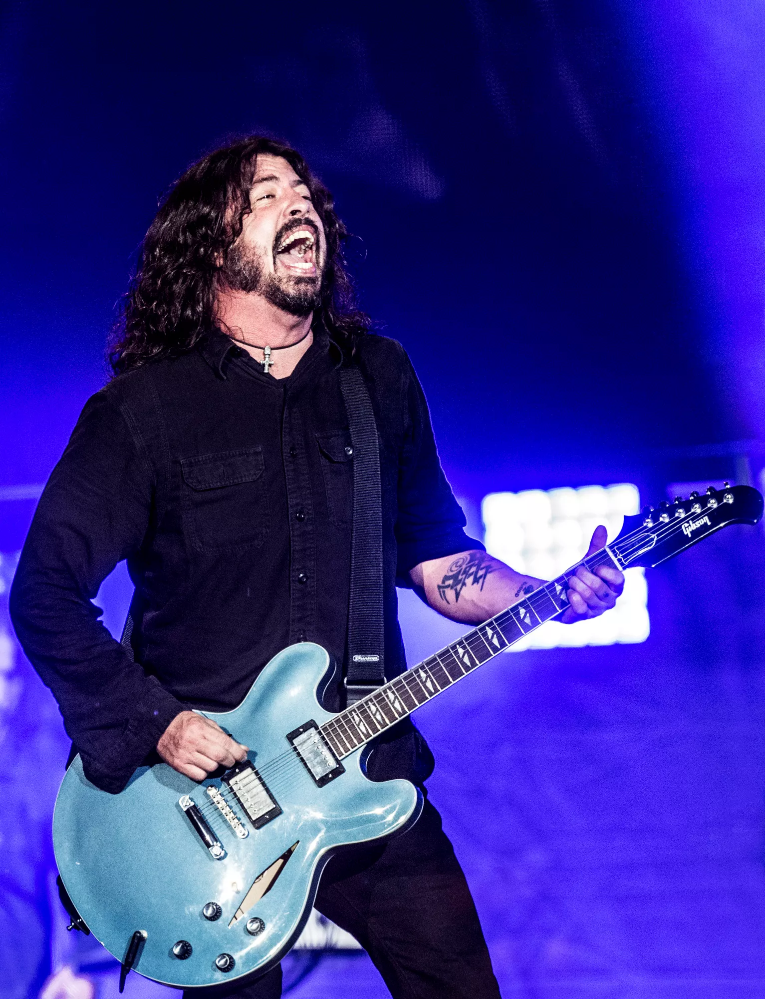 Dave Grohls överraskning – se när han framför 2 riktiga rockklassiker