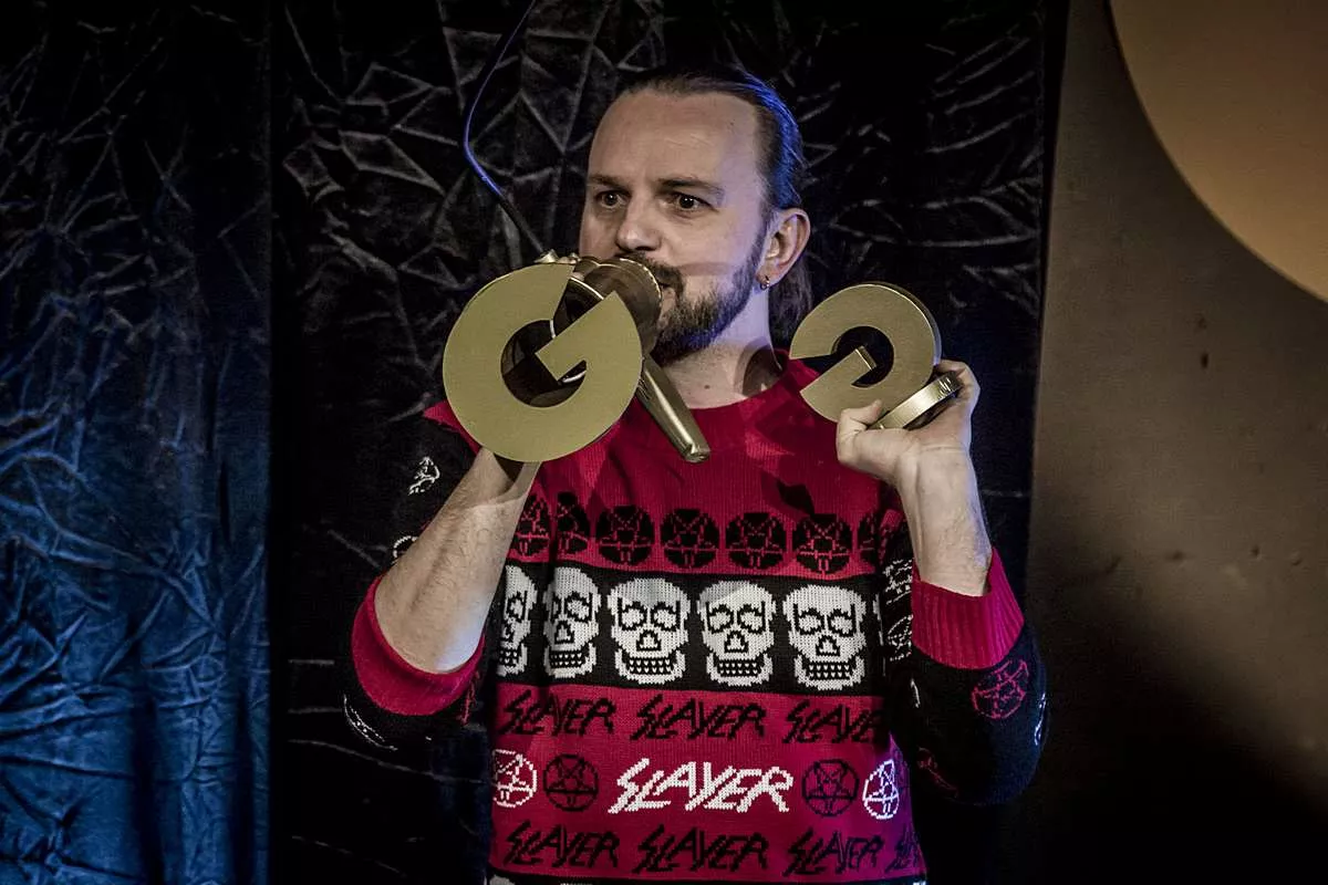 Julekalender låge 14: Hør årets bedste sang ifølge Tim Christensen