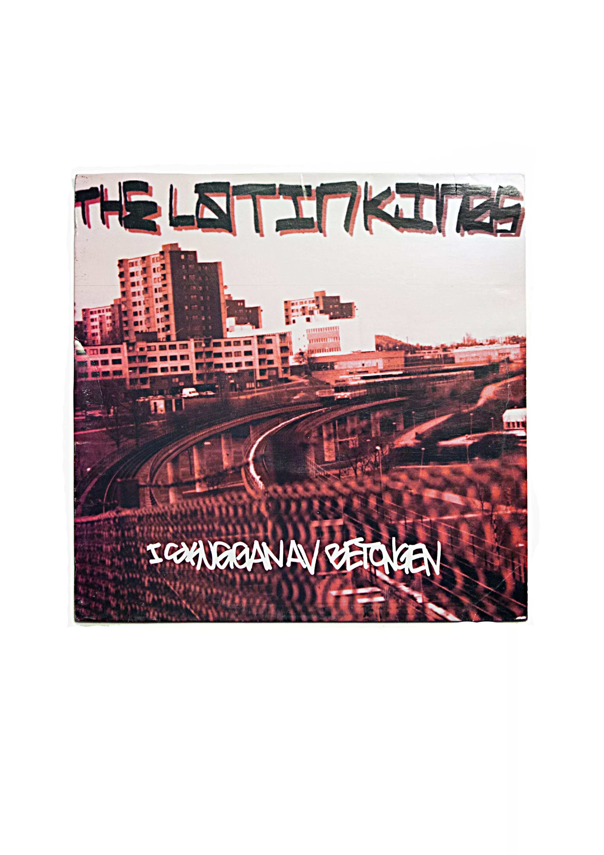 Hiphop-eliten hyllar The Latin Kings med konsert