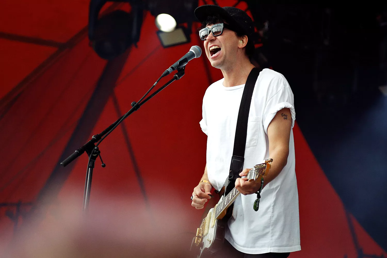 Sune Wagner i front for Psyched Up Janis, Roskilde Festival 2014.