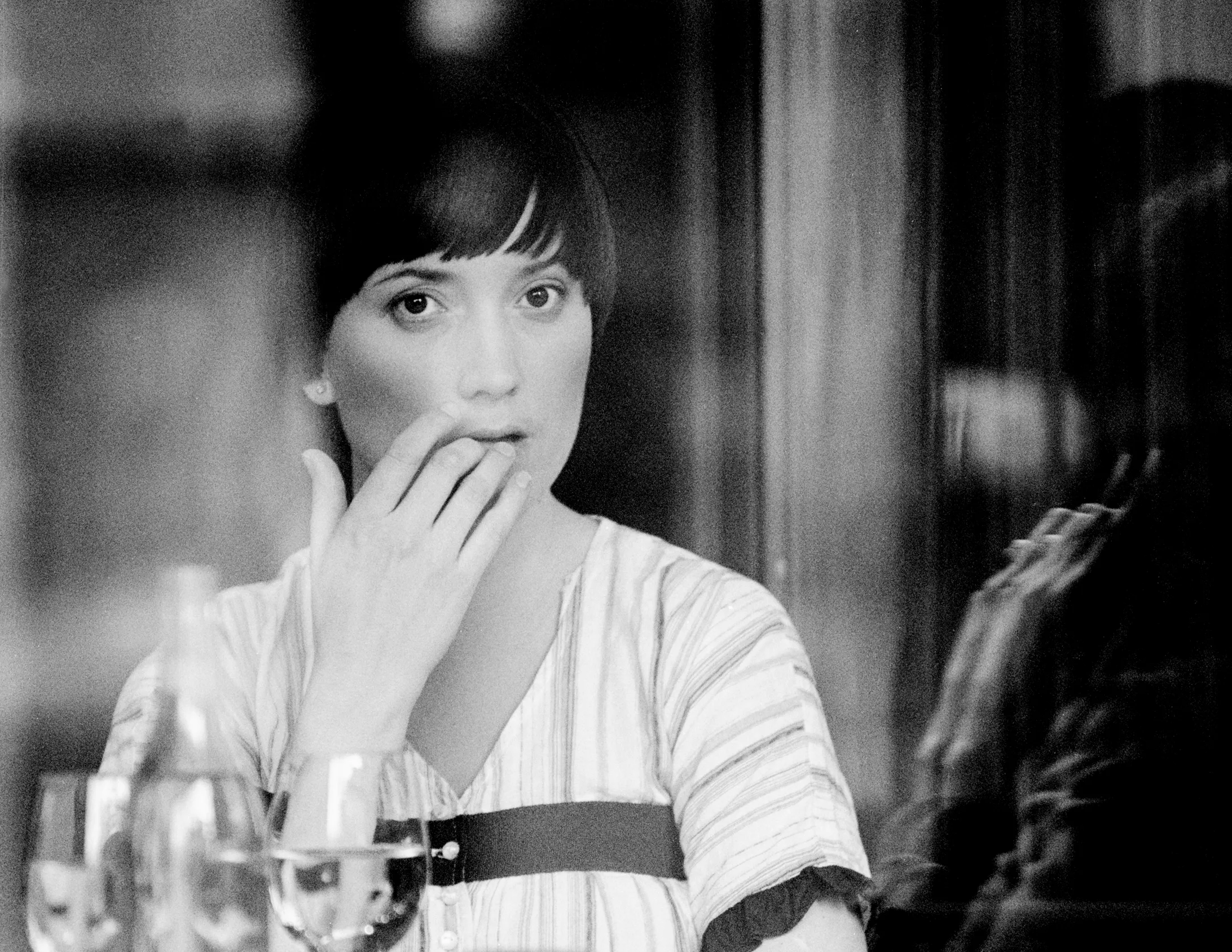 Ladda ner Taken By Trees drömmar