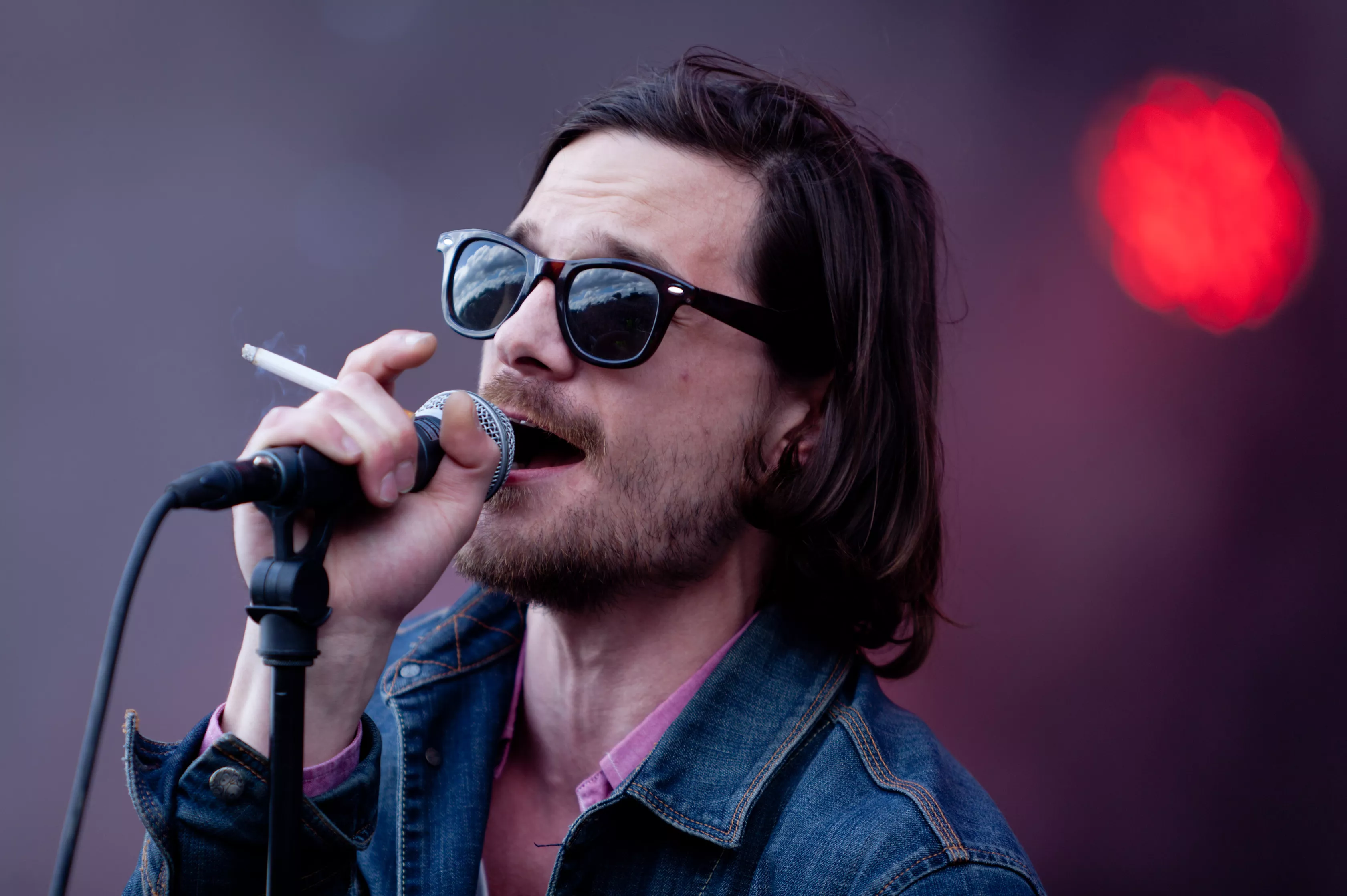 Hør The Floor Is Made Of Lava fortolke Aqua