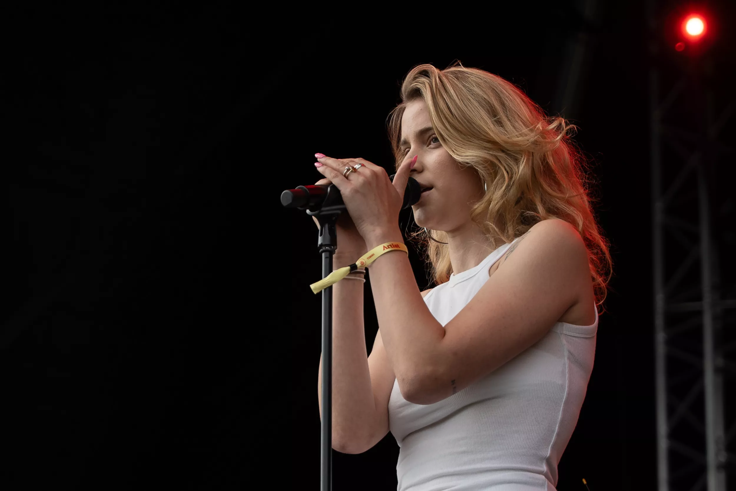 Hold øje med ny poppige i klassen