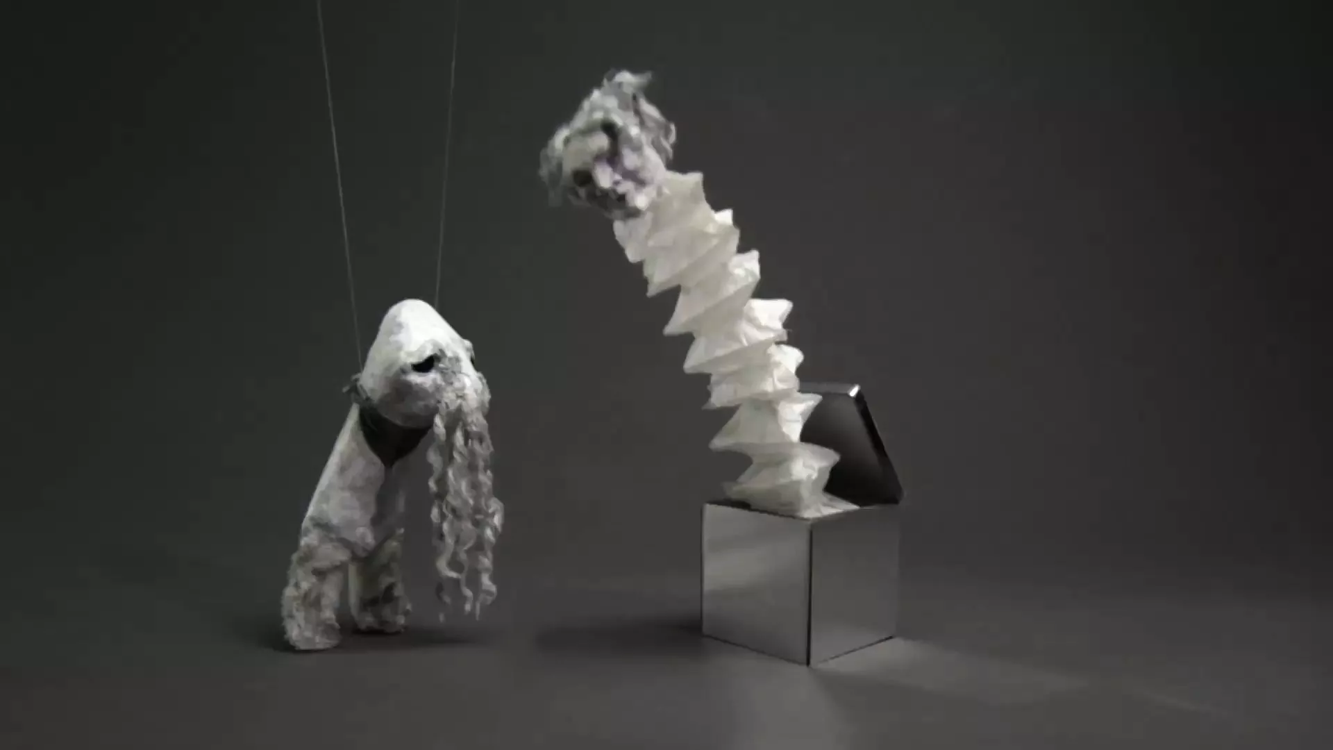 Se charmerende dukkevideo til Teitur-sang