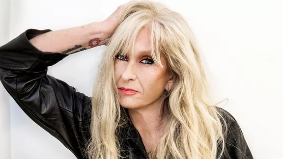 KÆRLIGHEDEN KALDER: Sanne Salomonsen tager på turné med 35 år gammelt gennembrudsalbum