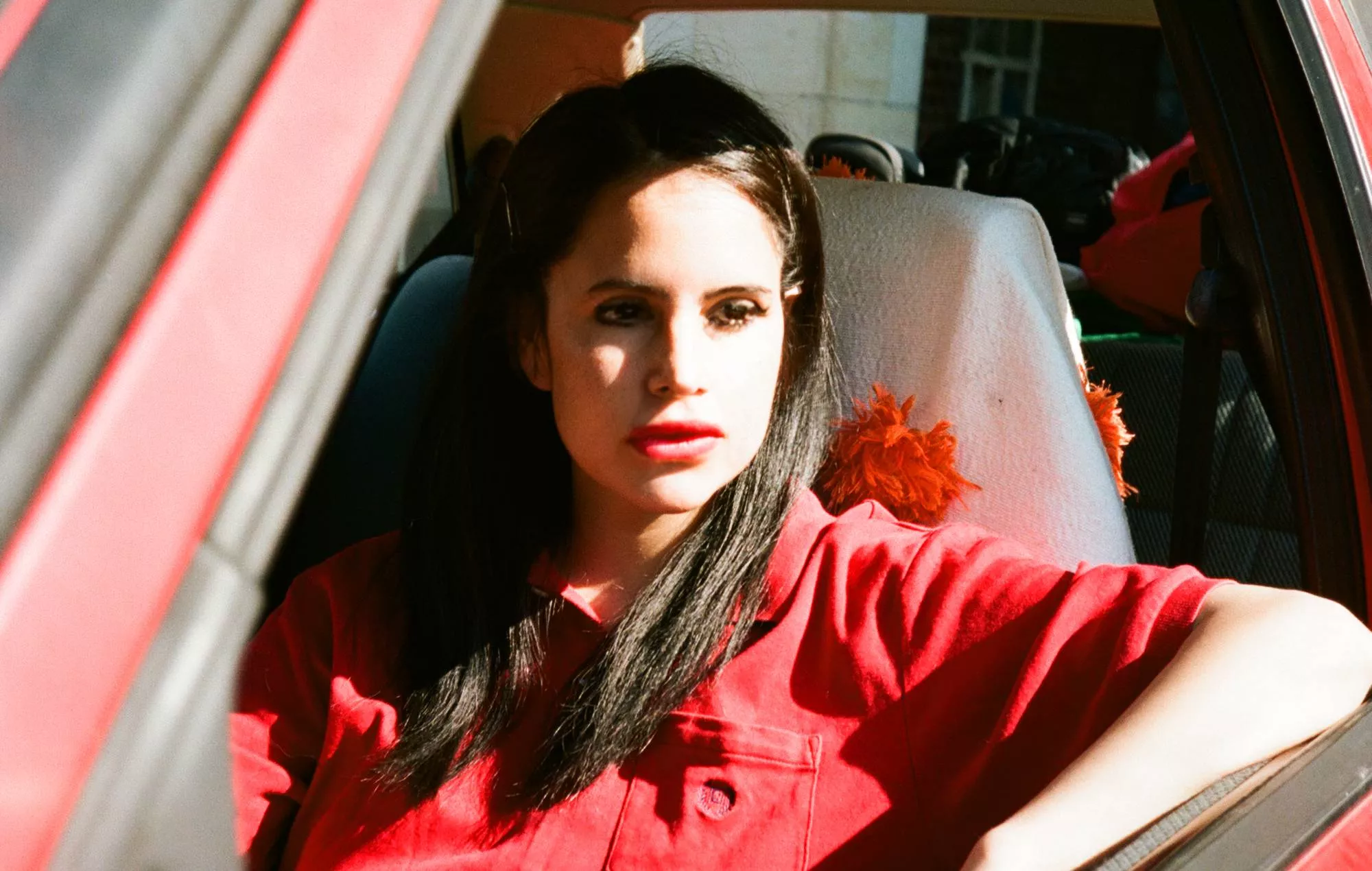 Melankolisk house som glider mellan Berlin och Lima