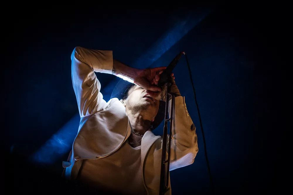 Winnerbäck får finbesök på nya skivan