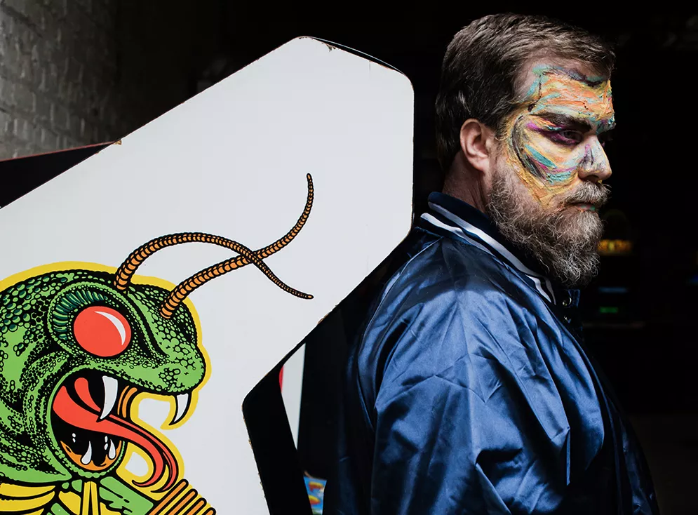 ANMELDELSE. Bidende alvor hos den martrede sangskriver