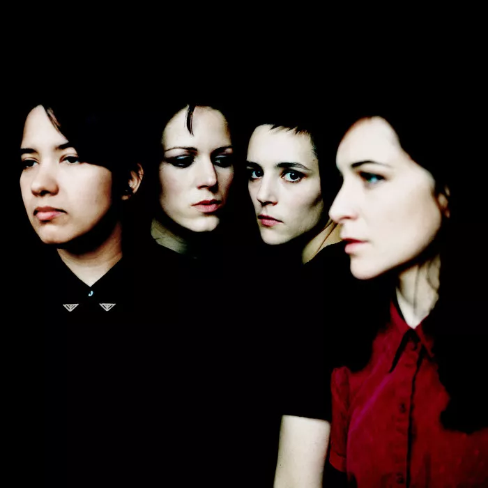 Hør ny single fra Savages