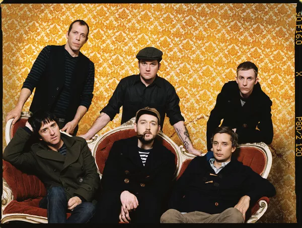 Farvestrålende stiløvelser fra tilbagevendende alternativ mus