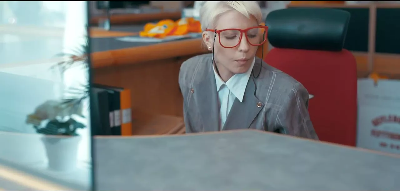 ’’Om den bittra Barbara och hennes sliskiga chef’’