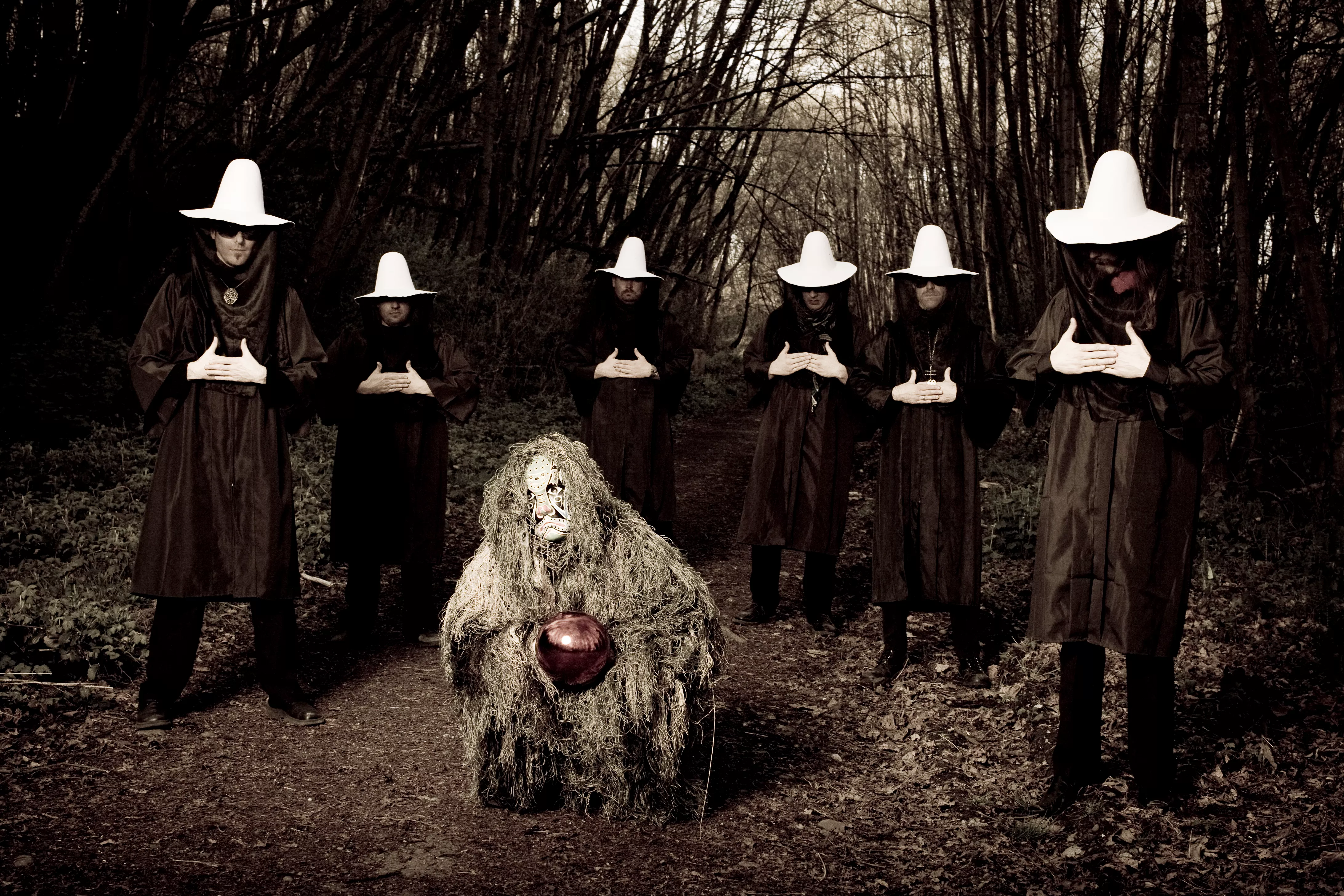 Musikkollektivet Master Musicians of Bukkake gæster Århus