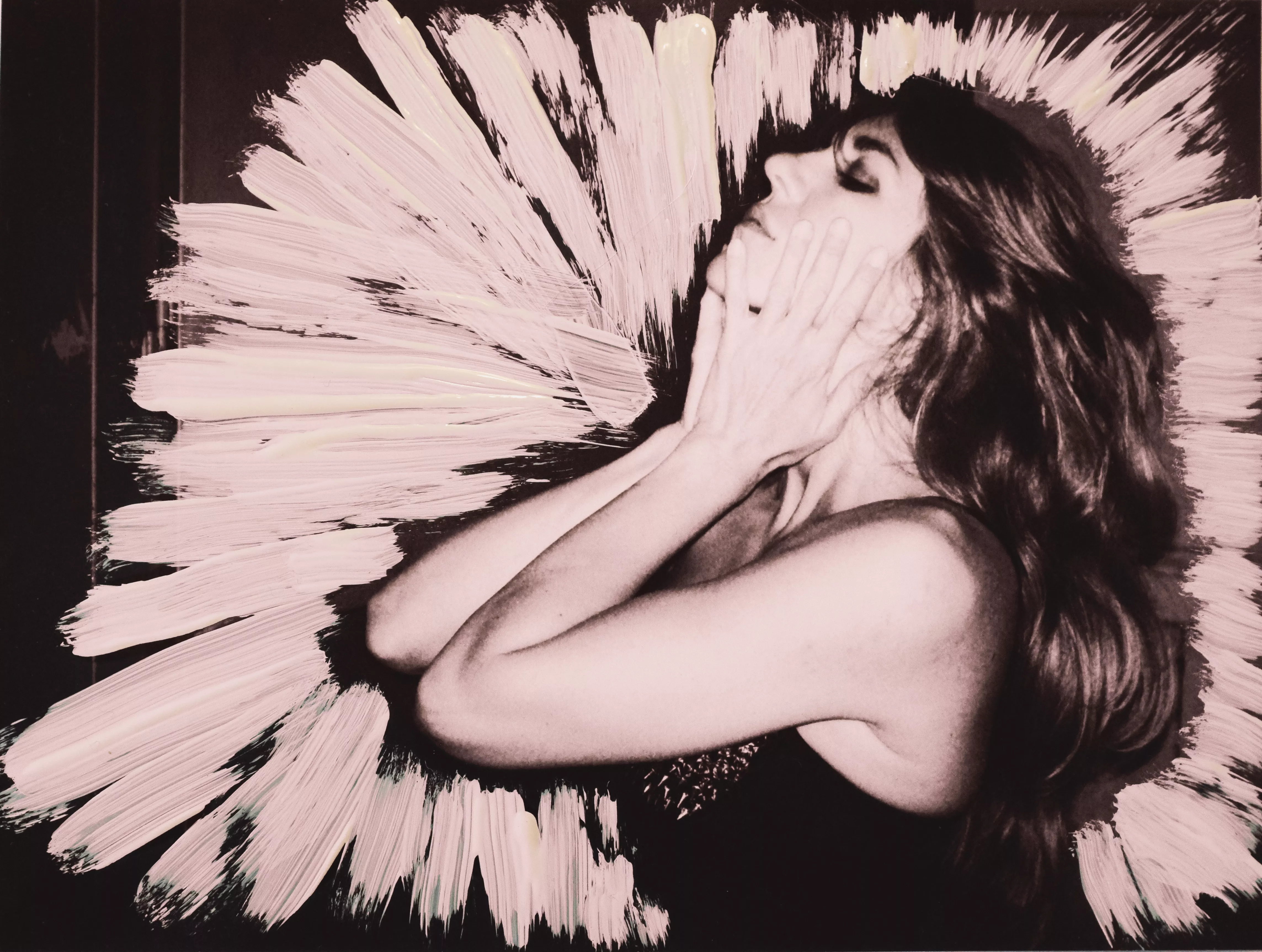 Neu Sierra deler ny musikvideo og største koncert til dato