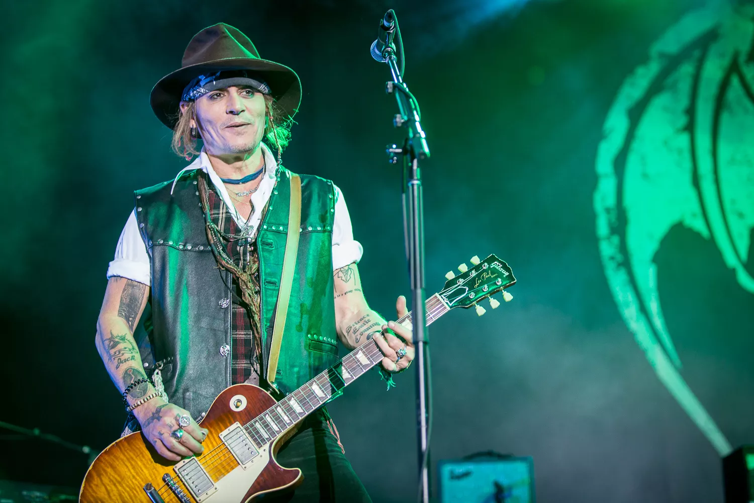 Johnny Depp medvirker på nyt album med 85-årig rockveteran 