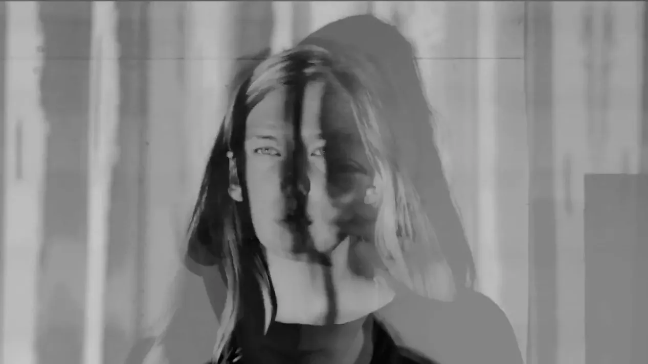 PREMIÄR: Inre demoner bekämpas med eld och voodoo-ritualer