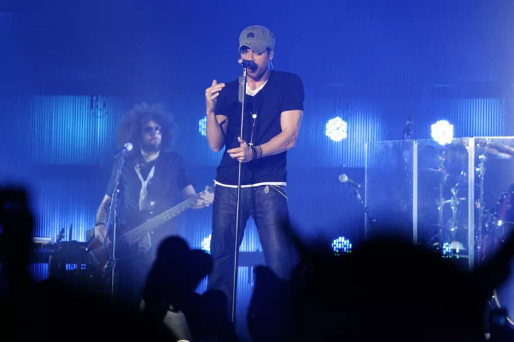 Enrique Iglesias: med Esmee Denters, Forum Horsens