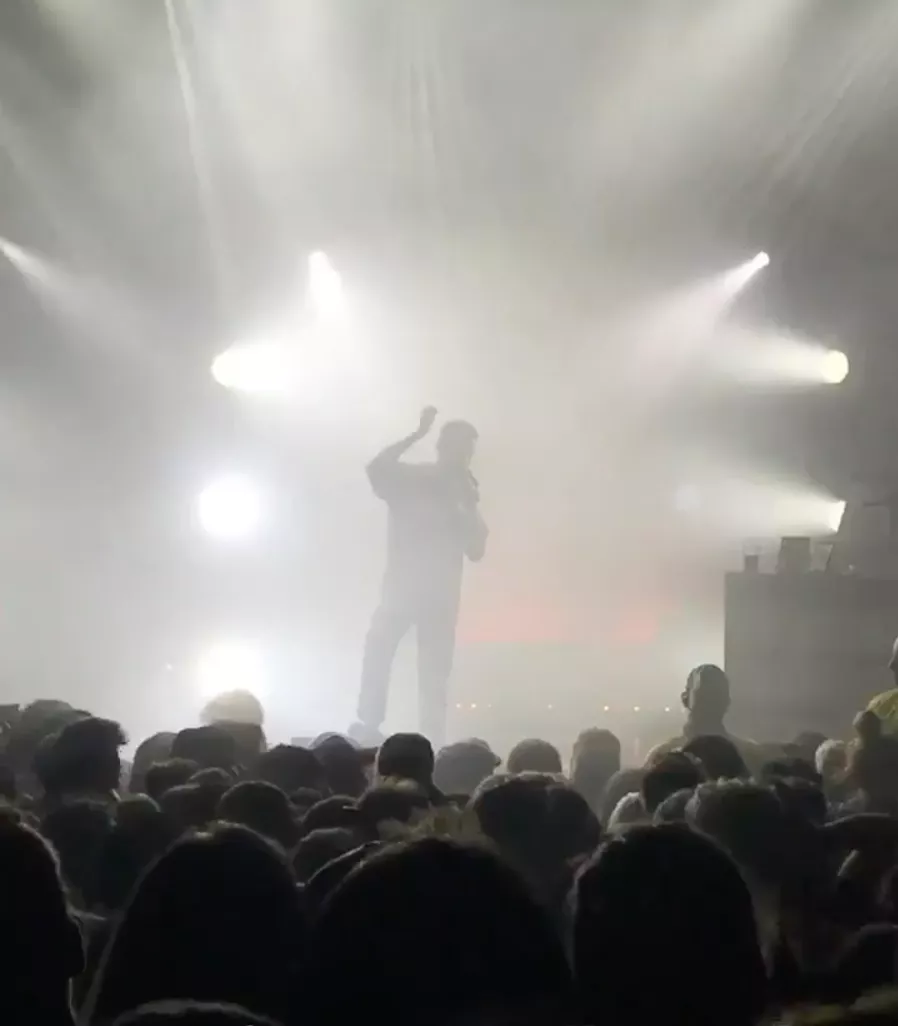 Sexistisk fan bortvises under show