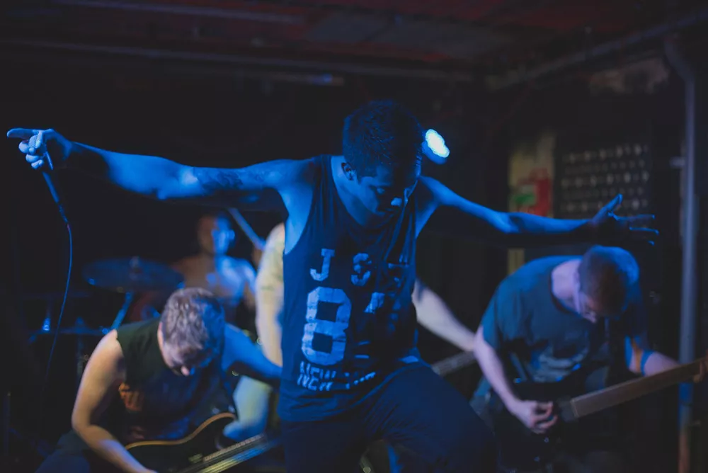 Amen over heavy metal