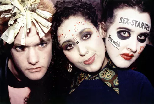 X-Ray Spex sångerska släpper soloalbum