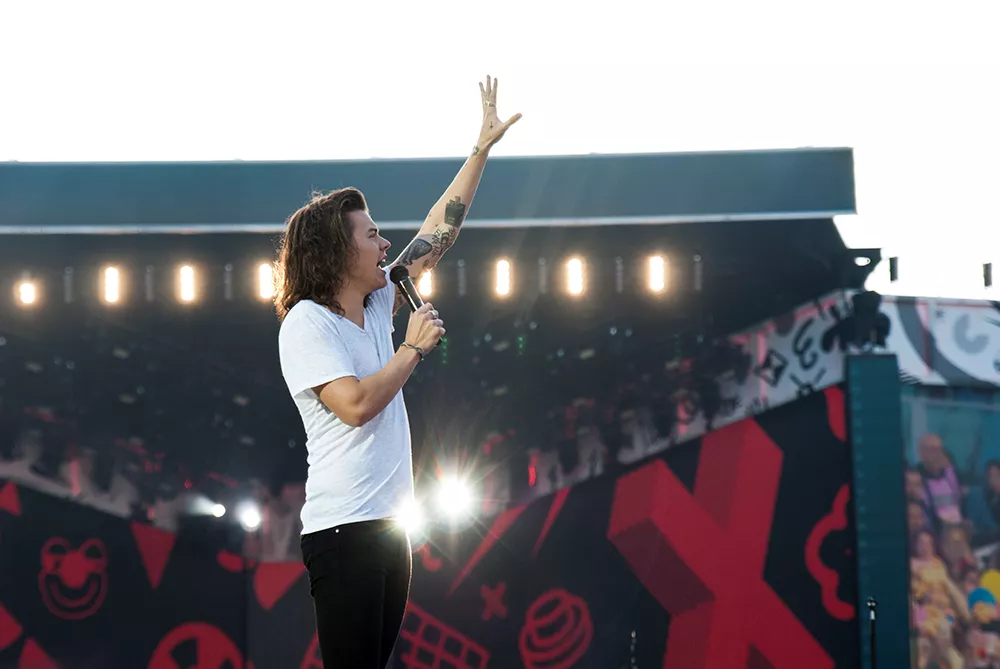 Harry Styles ger arenaspelning i Sverige
