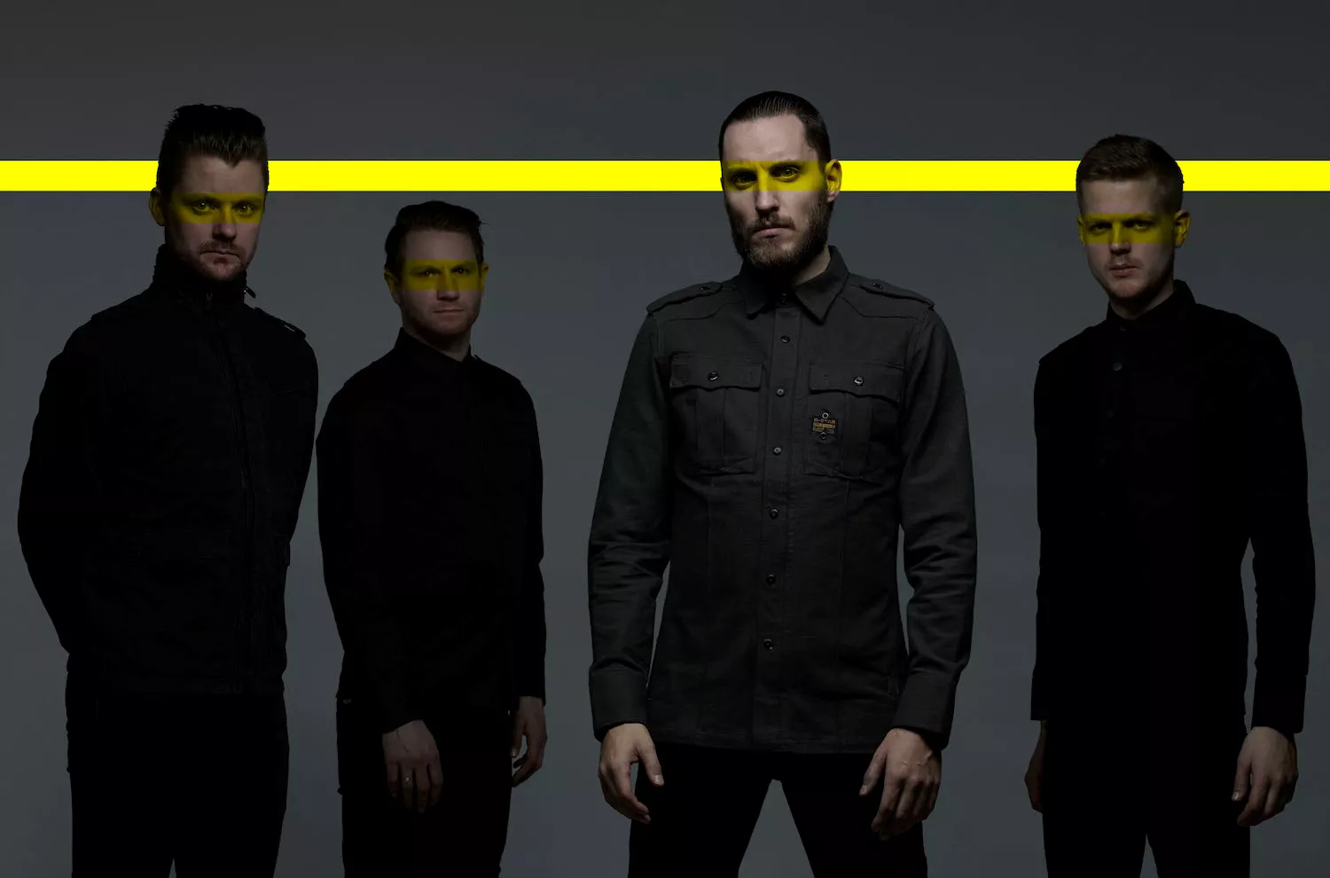 Annonserer nytt album med live-video