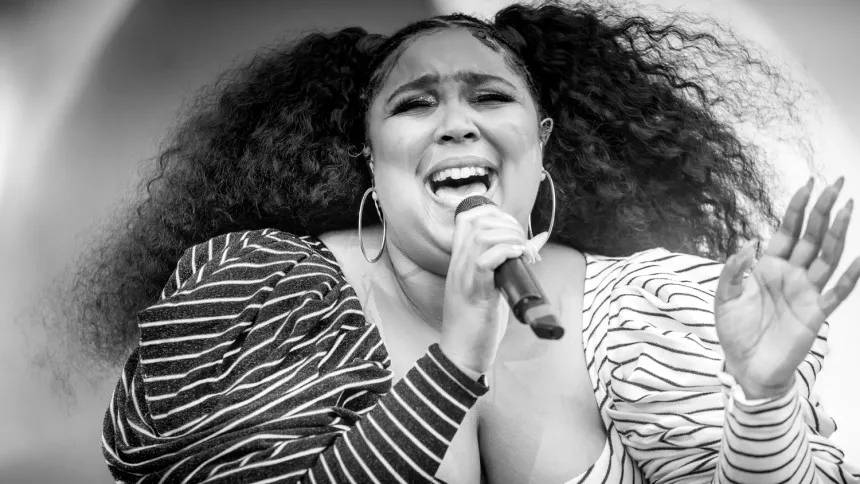 Lizzo beskyldes for at have stjålet dele af sit største hit