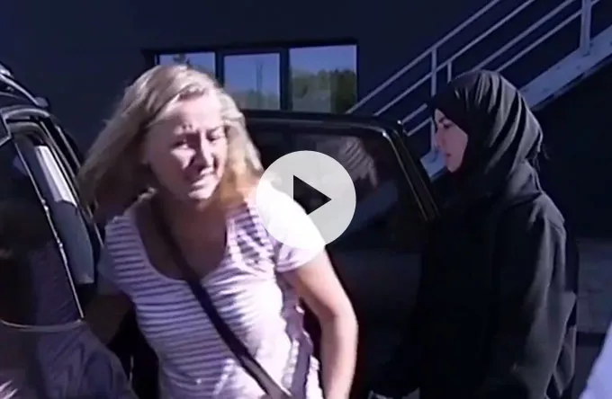 Annika Aakjær hylder Danmark i højaktuel musikvideo