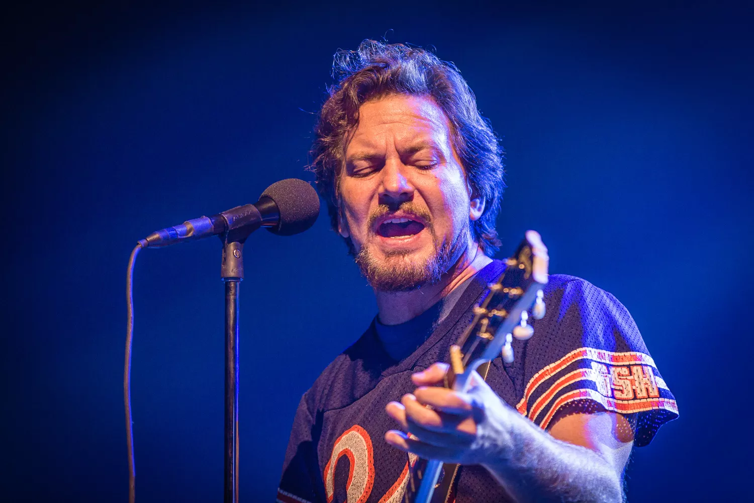 Video: Pearl Jam fortolker Pink Floyds Comfortably Numb