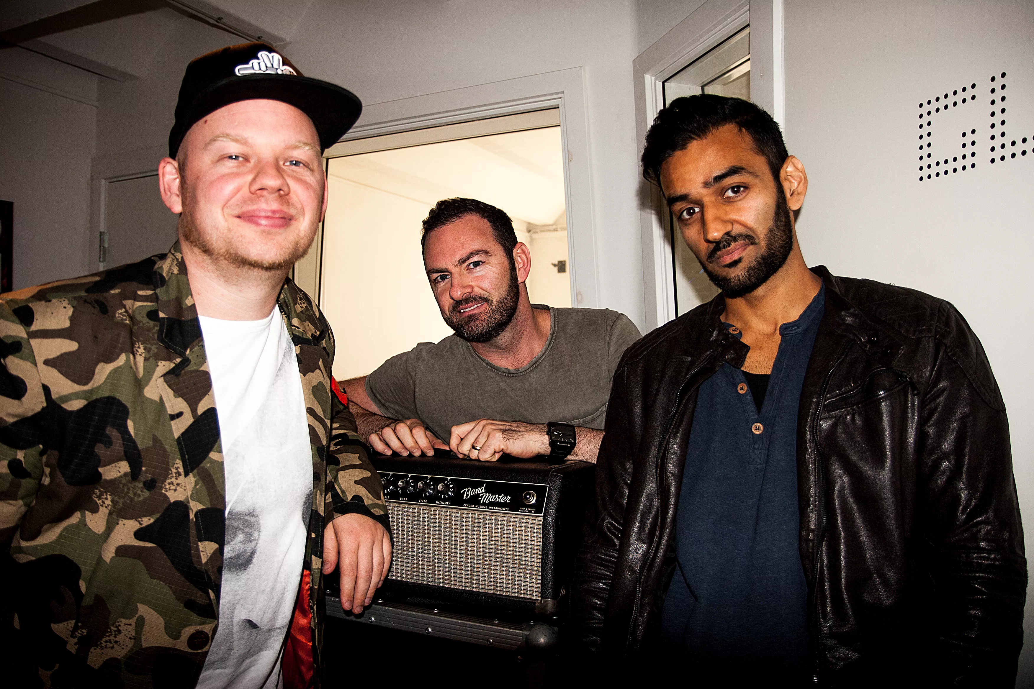 Pas på ørerne i selskab med Per Vers og Waqas fra Outlandish