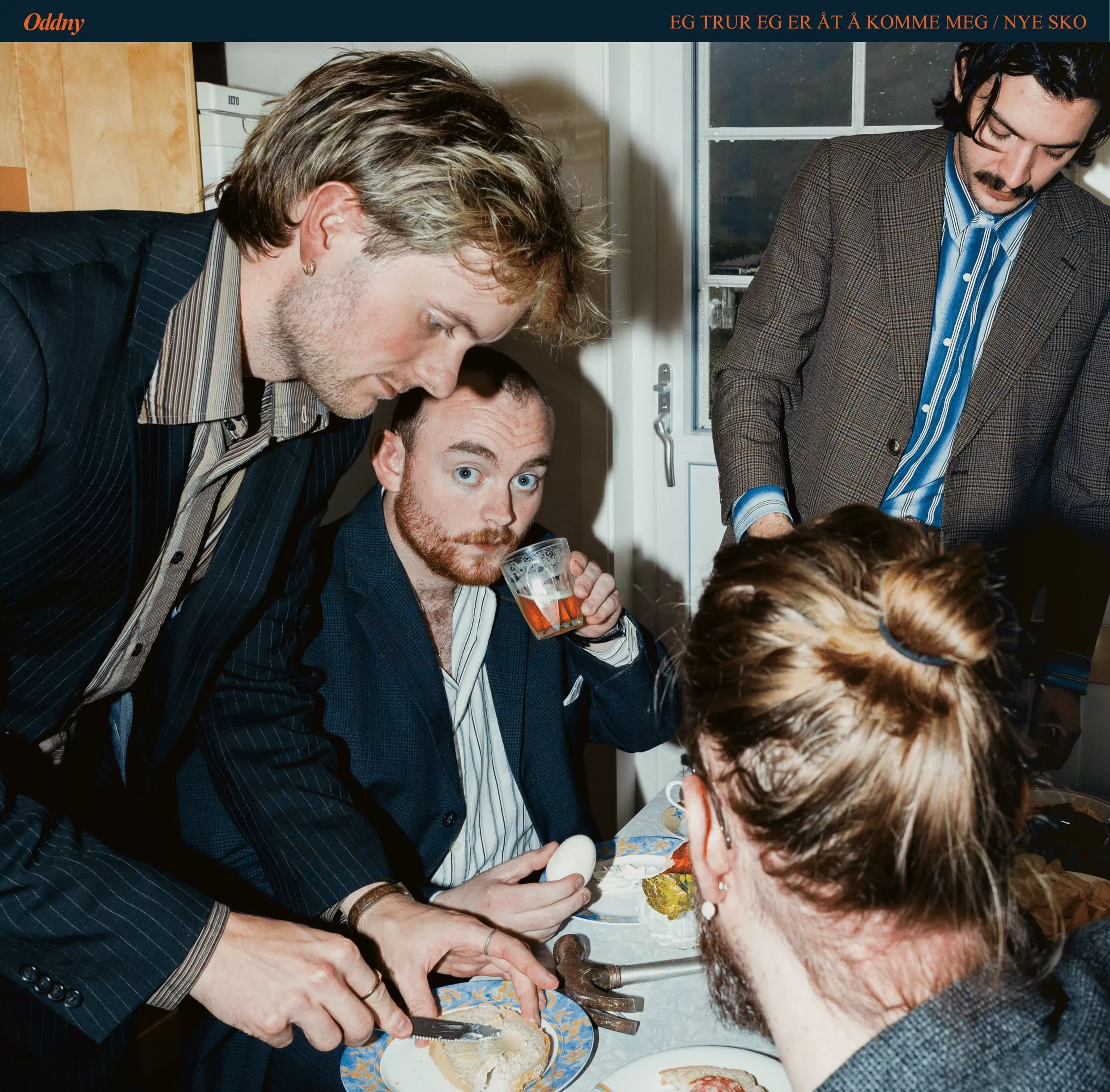 Eg trur eg er åt å komme meg/Nye sko - Oddny