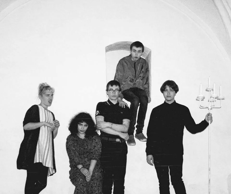 FYNDET: Makeout Point – The Place Where We Used To Live