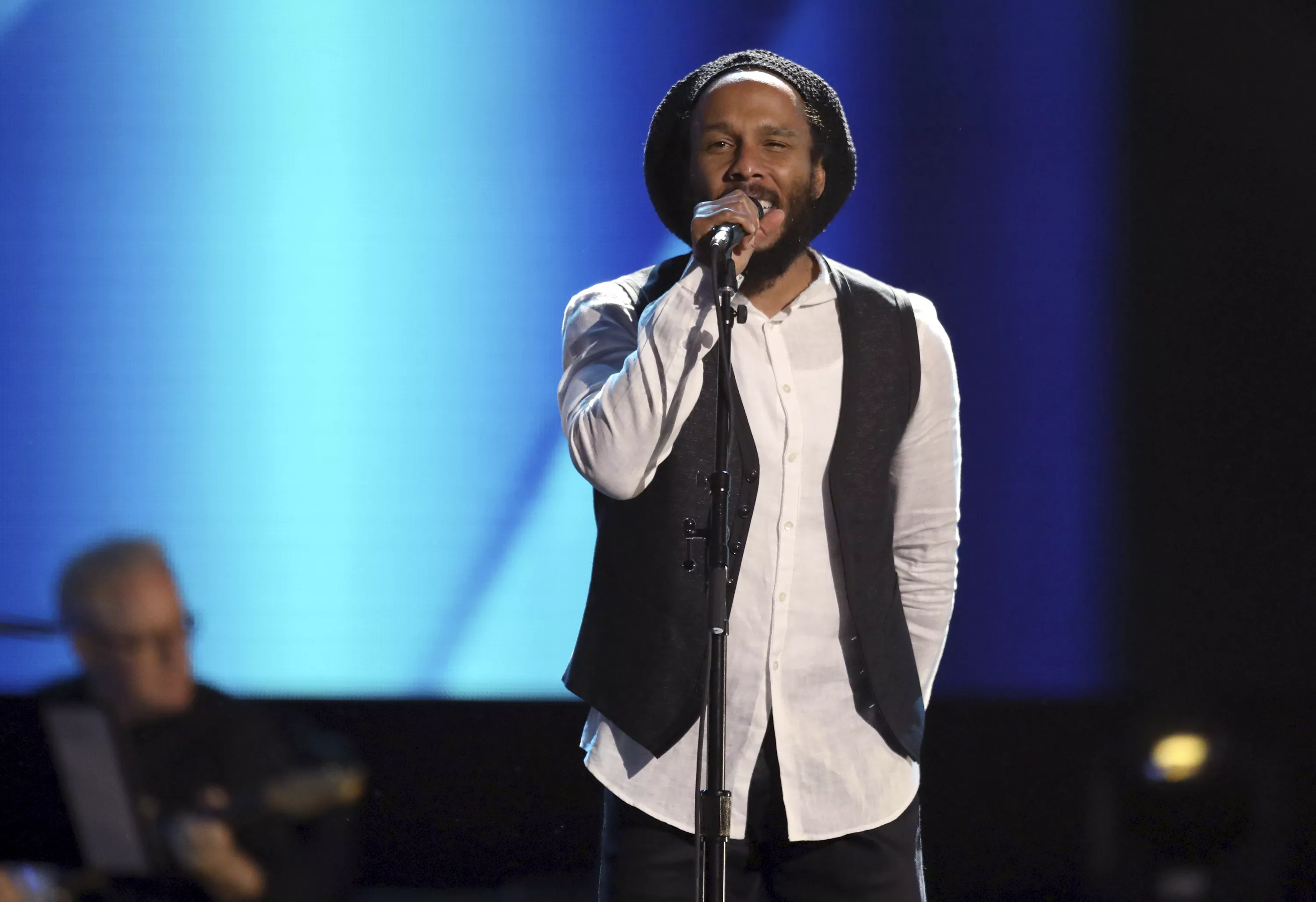 Ziggy Marley synger ut om bruk av plantevernmidler i marihuanadyrking