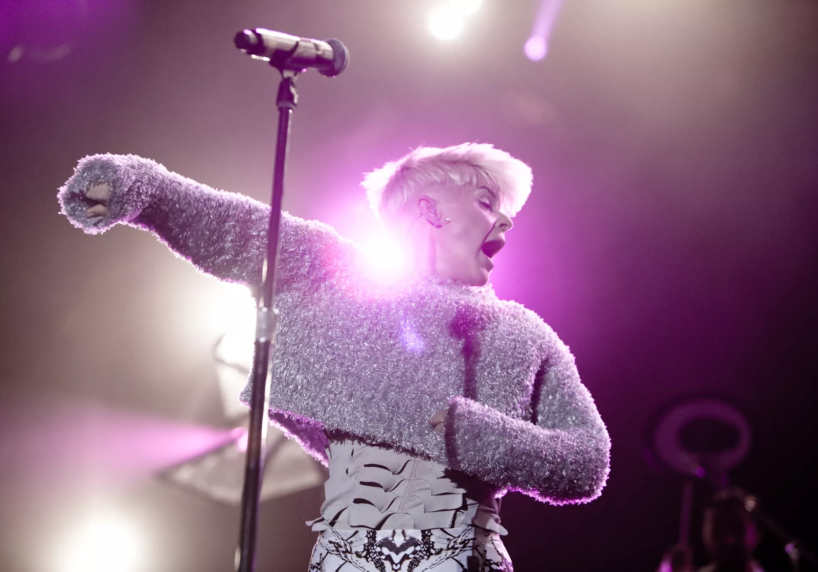 Robyn: Bøgescenerne, Danmarks Smukkeste Festival