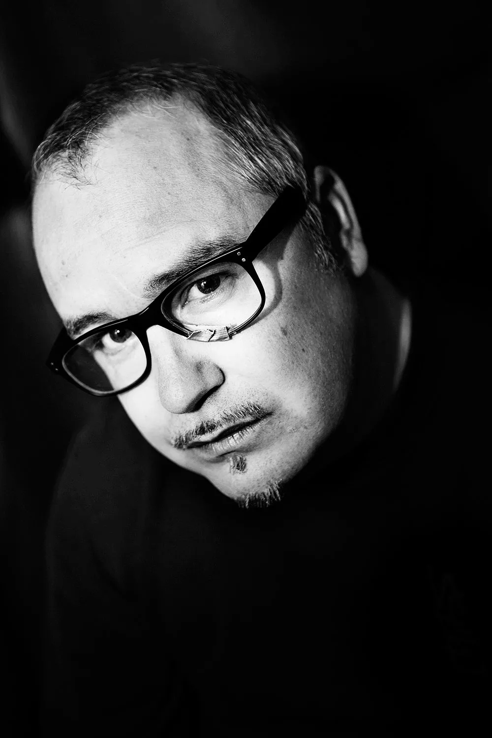 Poplars från Broder Daniel solodebuterar – hör ny låt