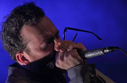 Mikael Simpson tager på turné med Ulige Numre