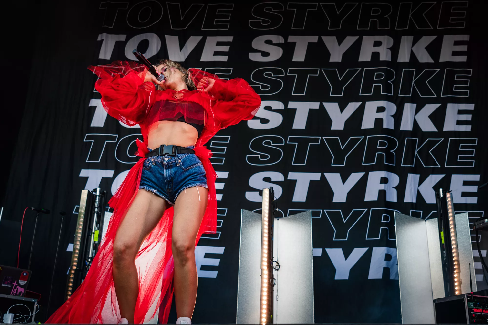 Tove Styrke på lång Sverigeturné – här ser du henne