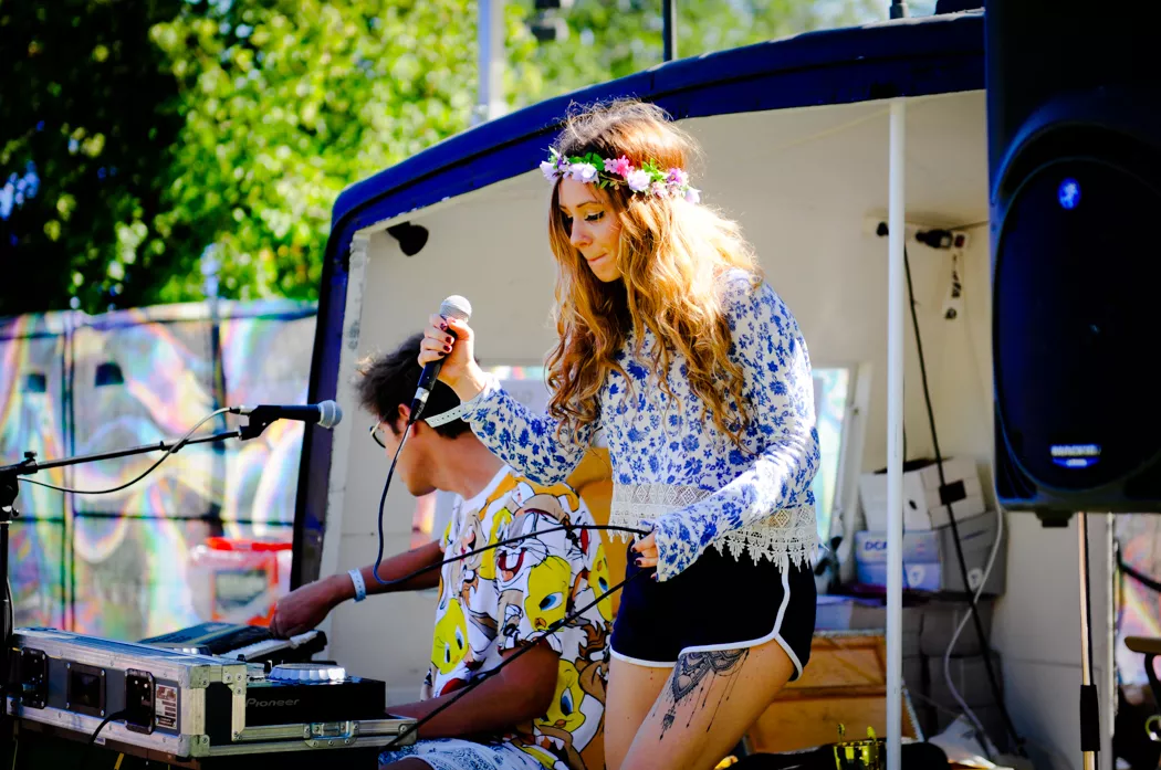 Lurade till sig festivalpass och hotell – utgav sig för att vara bandmedlem