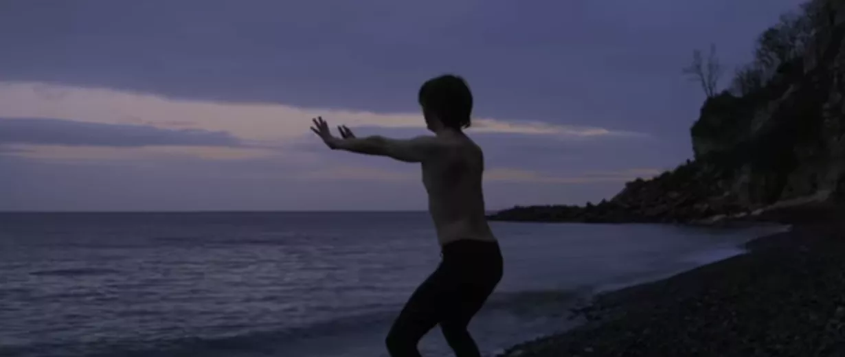 Se smuk og gådefuld video fra Blaue Blume