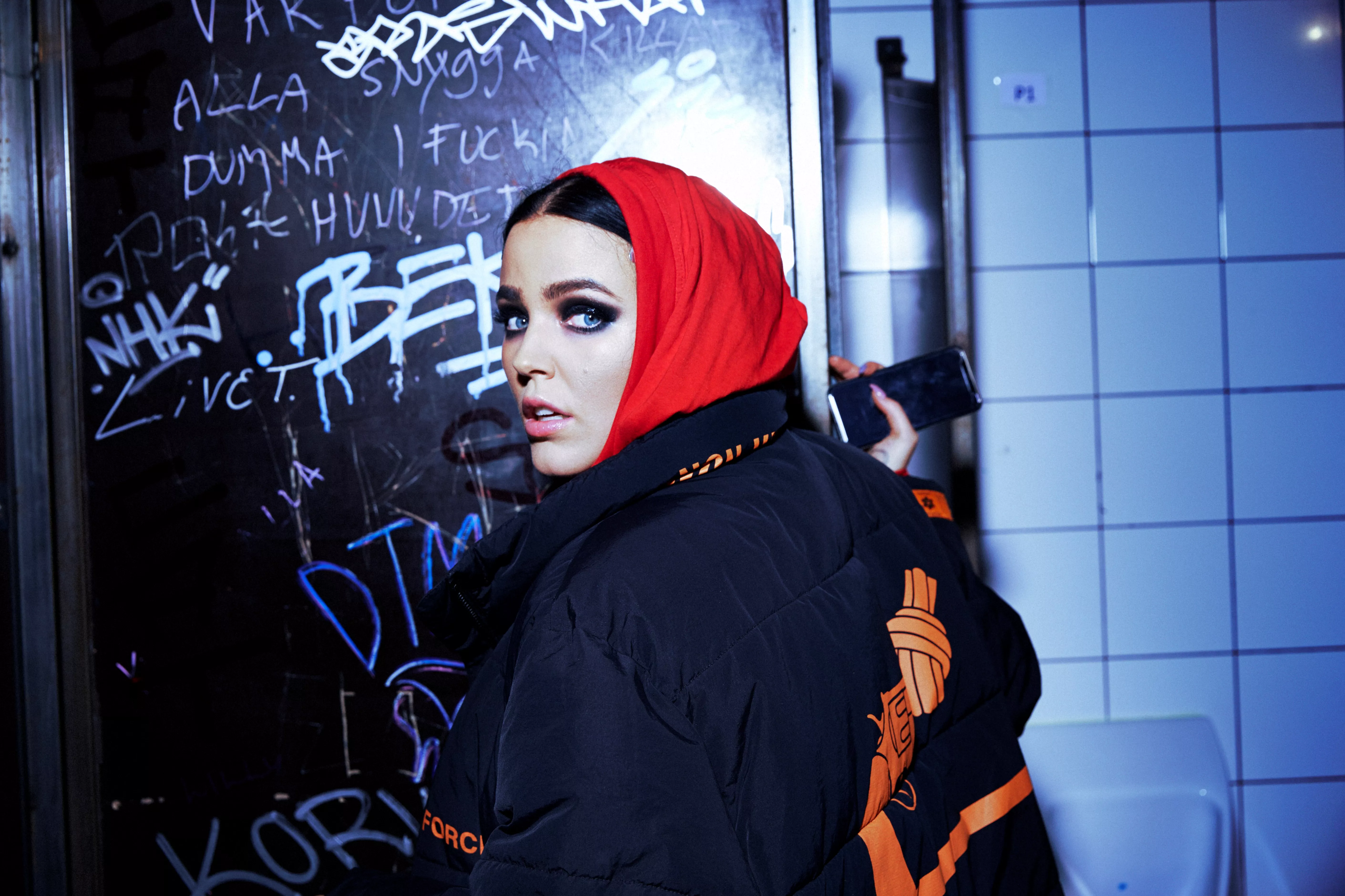 Miriam Bryant om Stockholm, efterfester och uppgivenhet