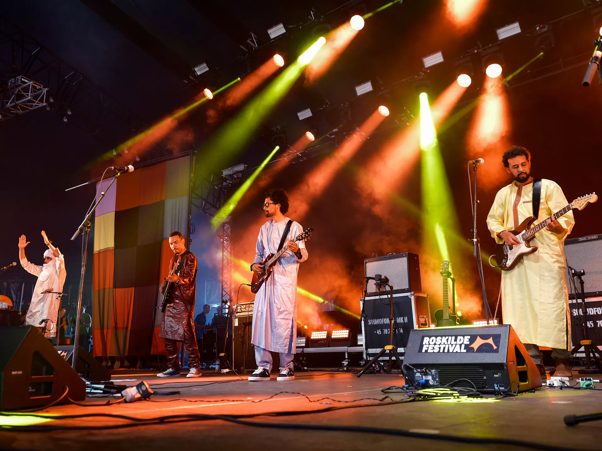 Imarhans ørkenblues krævede koncentrerede ører